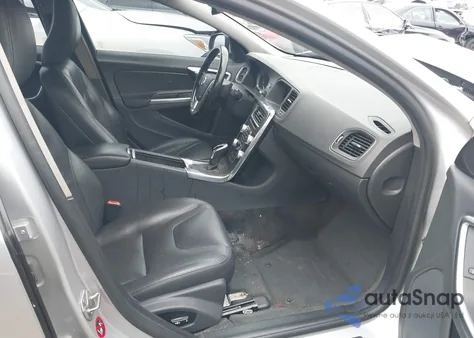 2015 Volvo S60 T5 Premier из США, поврежденный, VIN YV126MFK8F1336189